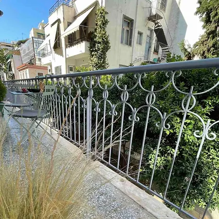 Acropolis 80m2 Friends&family Olivehome