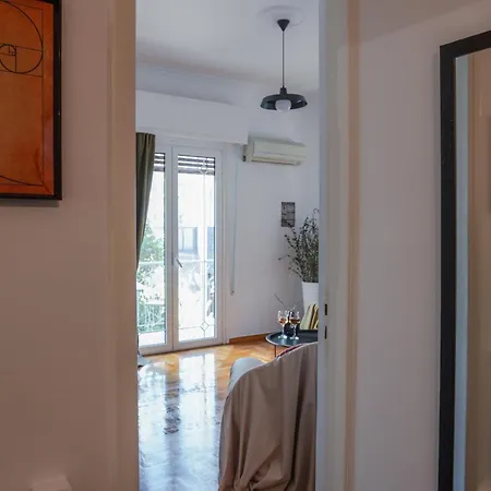 Acropolis 80m2 Friends&family Olivehome
